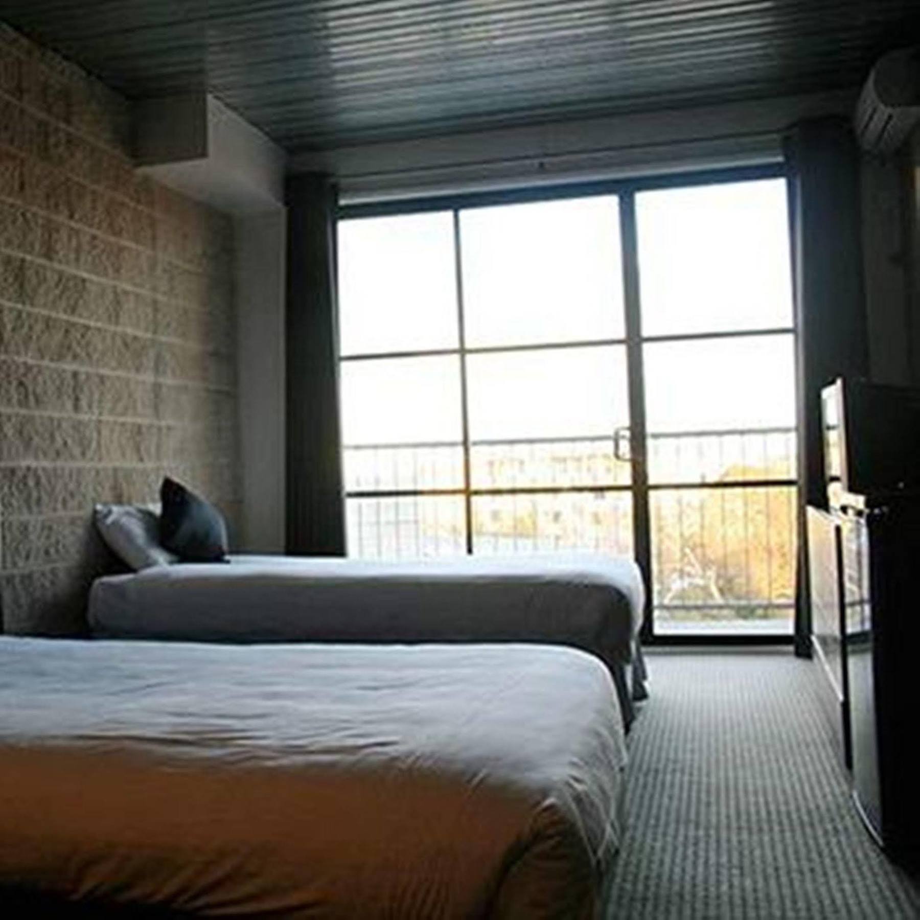 Summer House Melbourne Backpackers Eksteriør billede