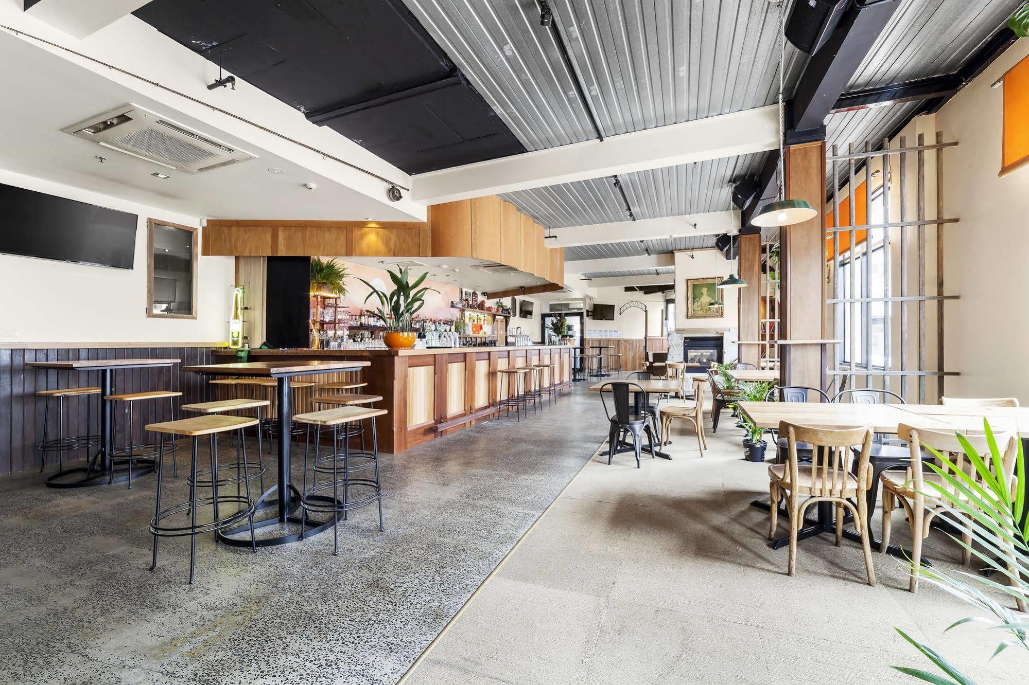 Summer House Melbourne Backpackers Eksteriør billede